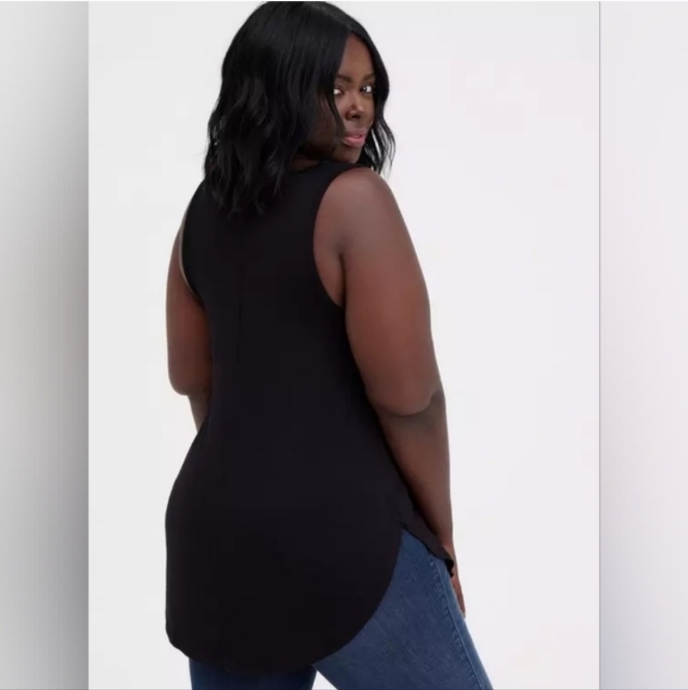 torrid Black Sleeveless Tunic Top - Picture 2 of 5